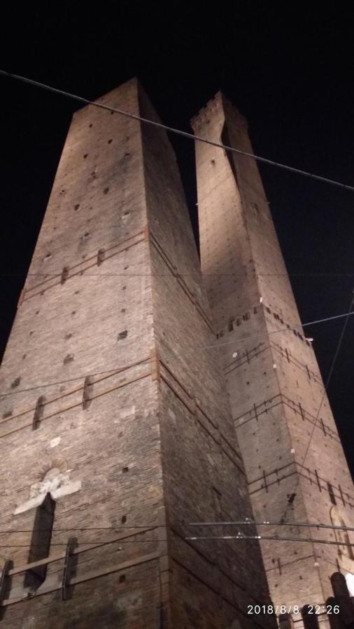 Homeinbo Bologna Buitenkant foto