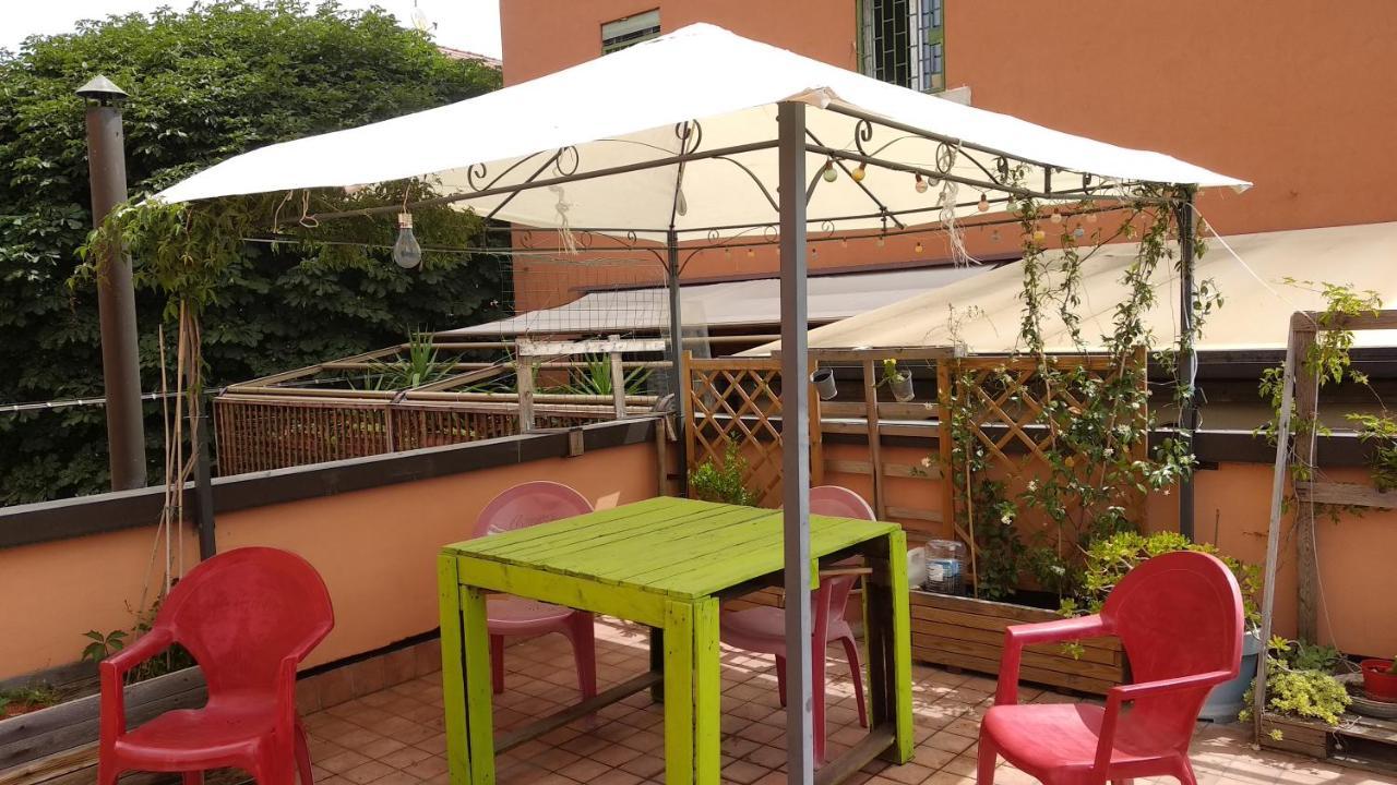 Homeinbo Bologna Buitenkant foto